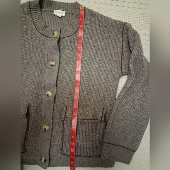 Hem & Thread Taupe Knit Cardigan, Womens Size Medium - Picture 2 of 6